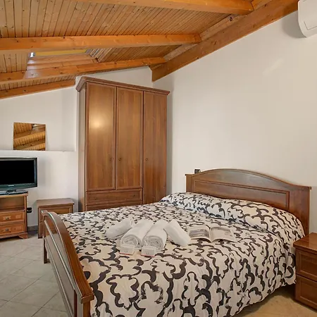 Queen Elena Centro - Happy Appartement *