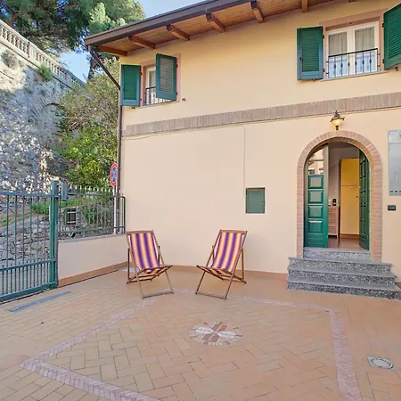Queen Elena Centro 2br With Terrace - Happy Apartman